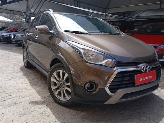 HYUNDAI HB20X 1.6 16V STYLE FLEX 4P AUTOMÁTICO
